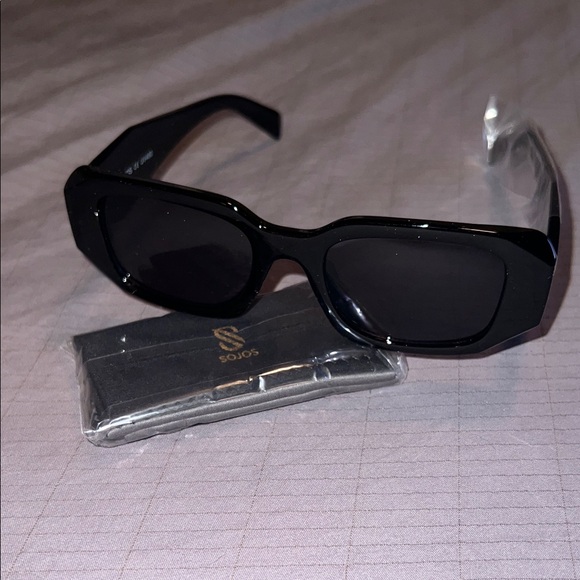 Accessories - Black Sunglasses for Women
